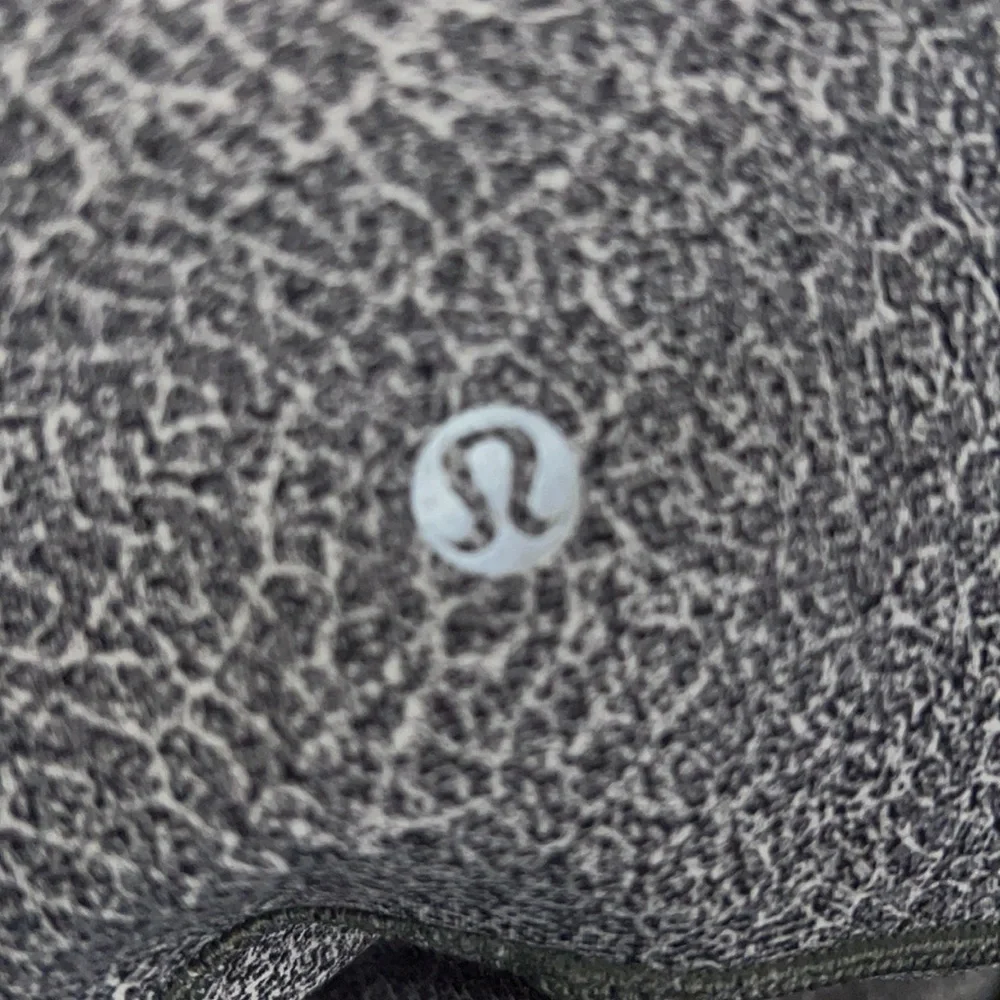 Lululemon Train Times 7/8 Pant 25" Fractal Alpine White Black‎ - Picture 9 of 11